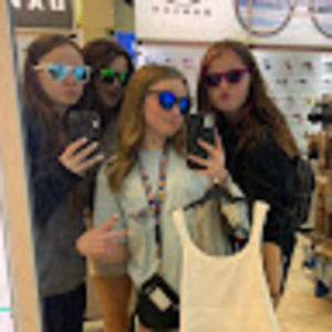 Meet your Posher, Desarey